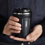 ⁦كوب حافظ للحرارة من شركة هيرو - اسود⁩ - الصورة ⁦4⁩